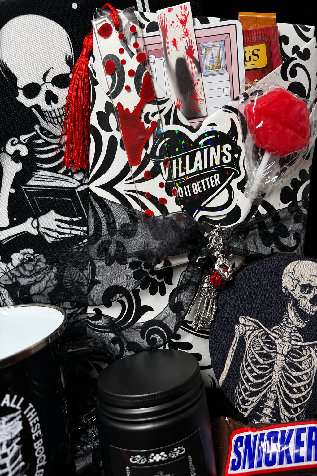 Horror Romance Book Box: Horror Theme, Dark & Spicy Books, Merch